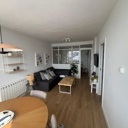 Imeda Monte Gorbea Apartment